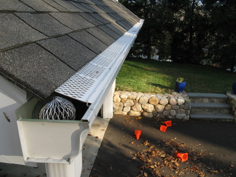 leaf filter to prevent debris from falling into gutter